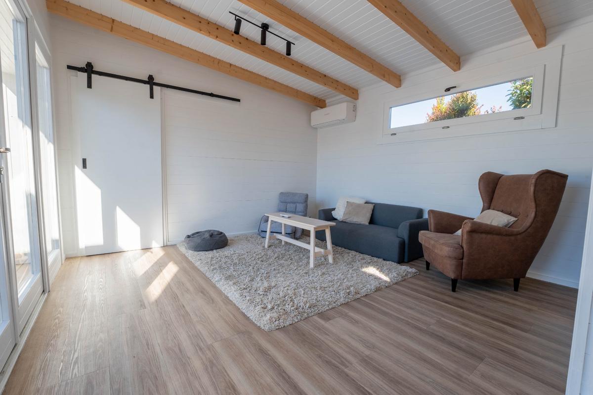 Dandenong Sprucescape interior